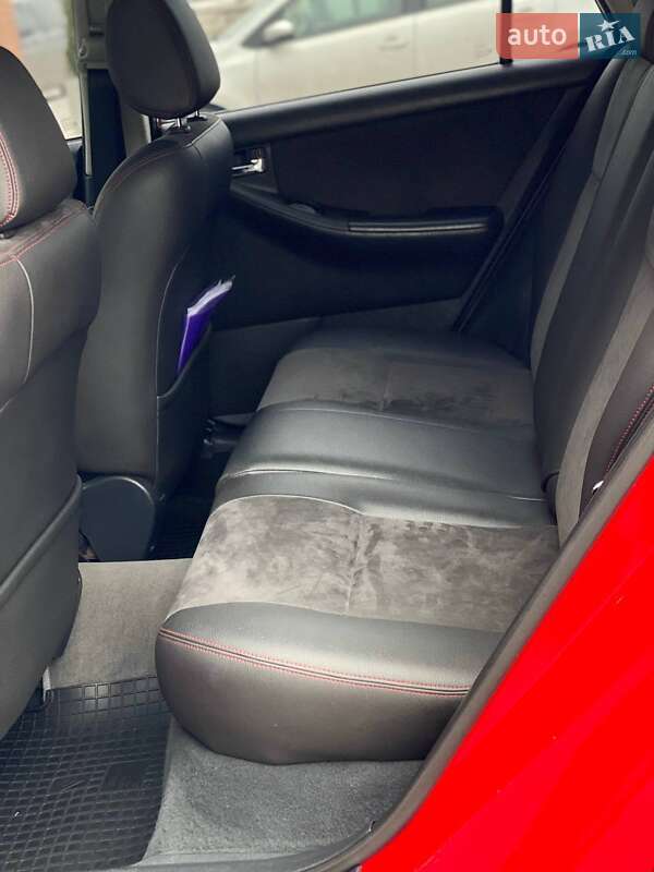 Хетчбек Toyota Corolla 2007 в Києві фото 46 Хетчбек Toyota Corolla 2007 в Києві