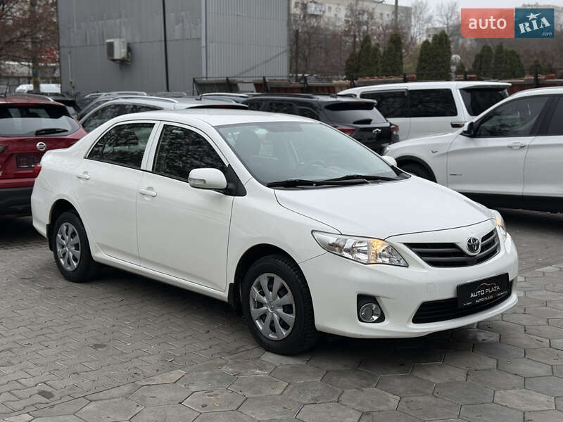 Седан Toyota Corolla 2011 в Одессе