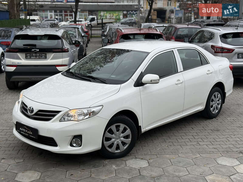 Седан Toyota Corolla 2011 в Одессе