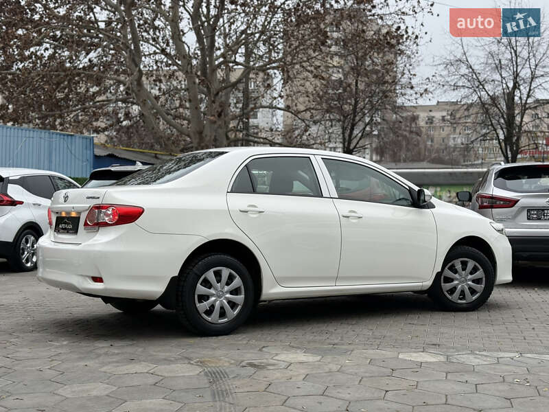 Седан Toyota Corolla 2011 в Одессе