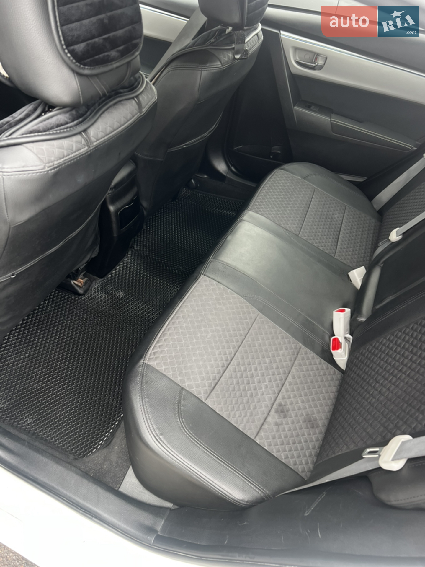 2015 Toyota Corolla - мініатюра 6