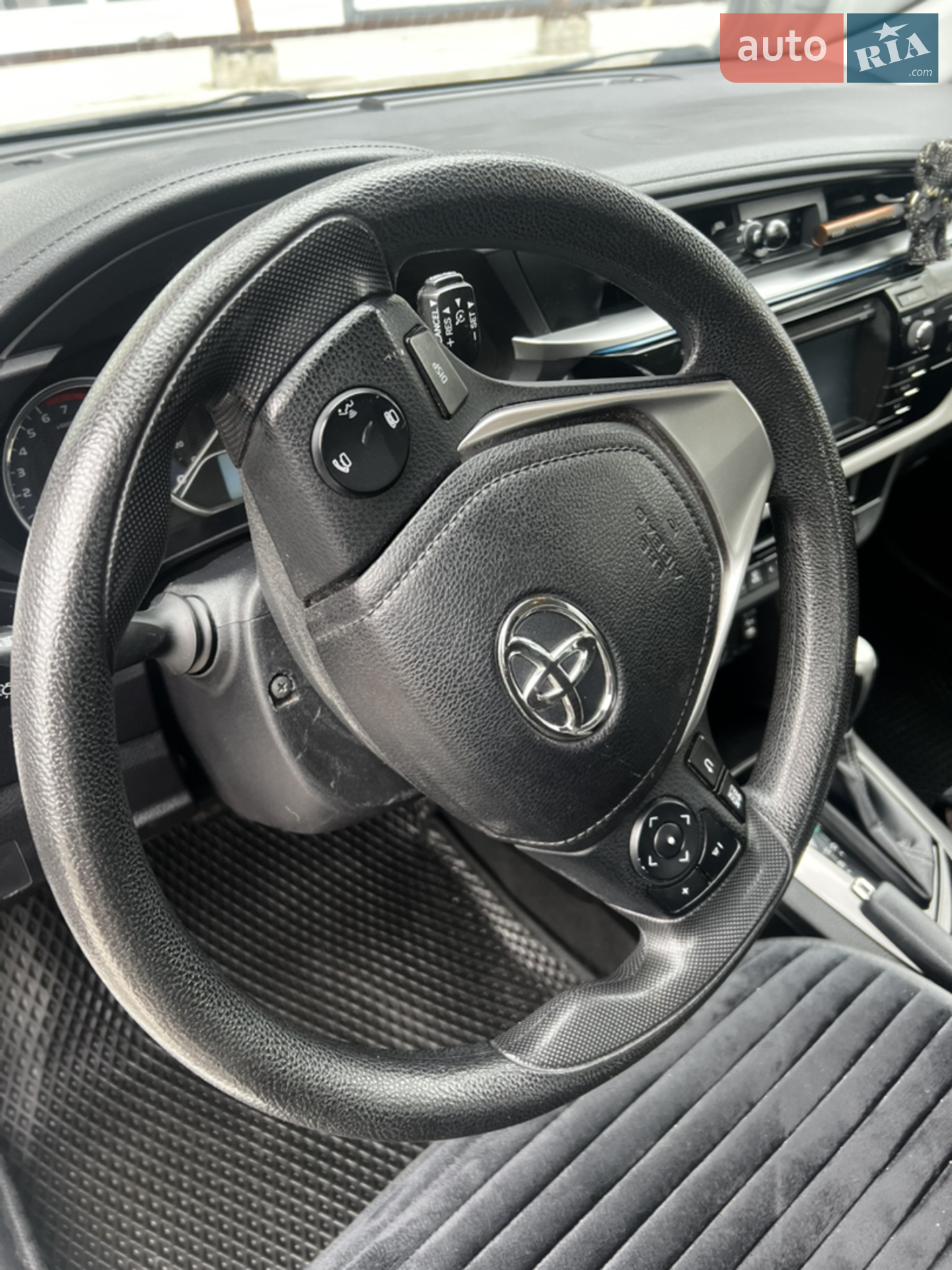 2015 Toyota Corolla - мініатюра 18