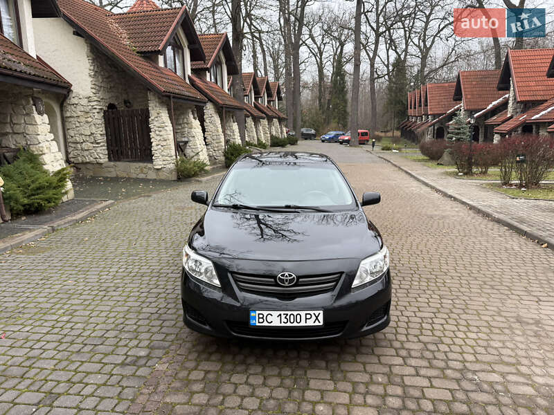 Седан Toyota Corolla 2008 в Львові