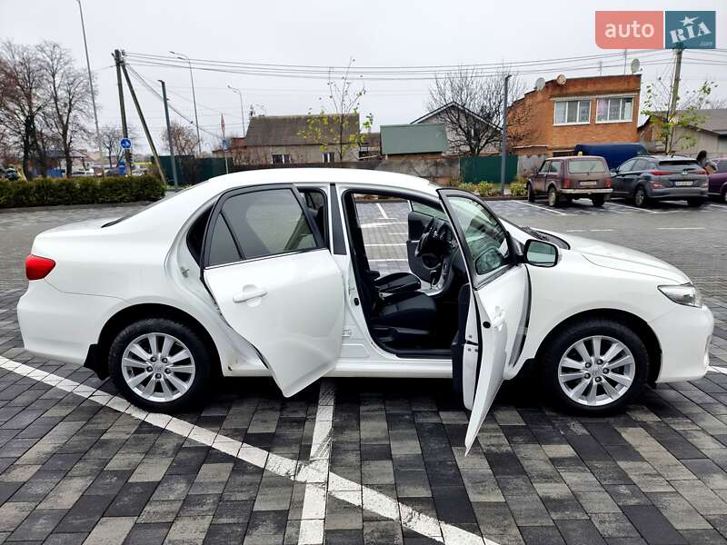 Седан Toyota Corolla 2012 в Вінниці