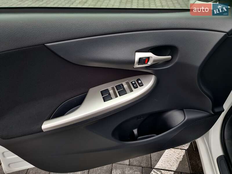 Седан Toyota Corolla 2012 в Вінниці