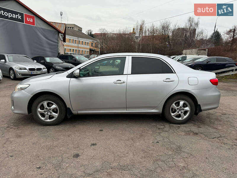 Седан Toyota Corolla 2010 в Вінниці