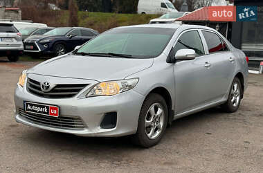 Седан Toyota Corolla 2010 в Виннице