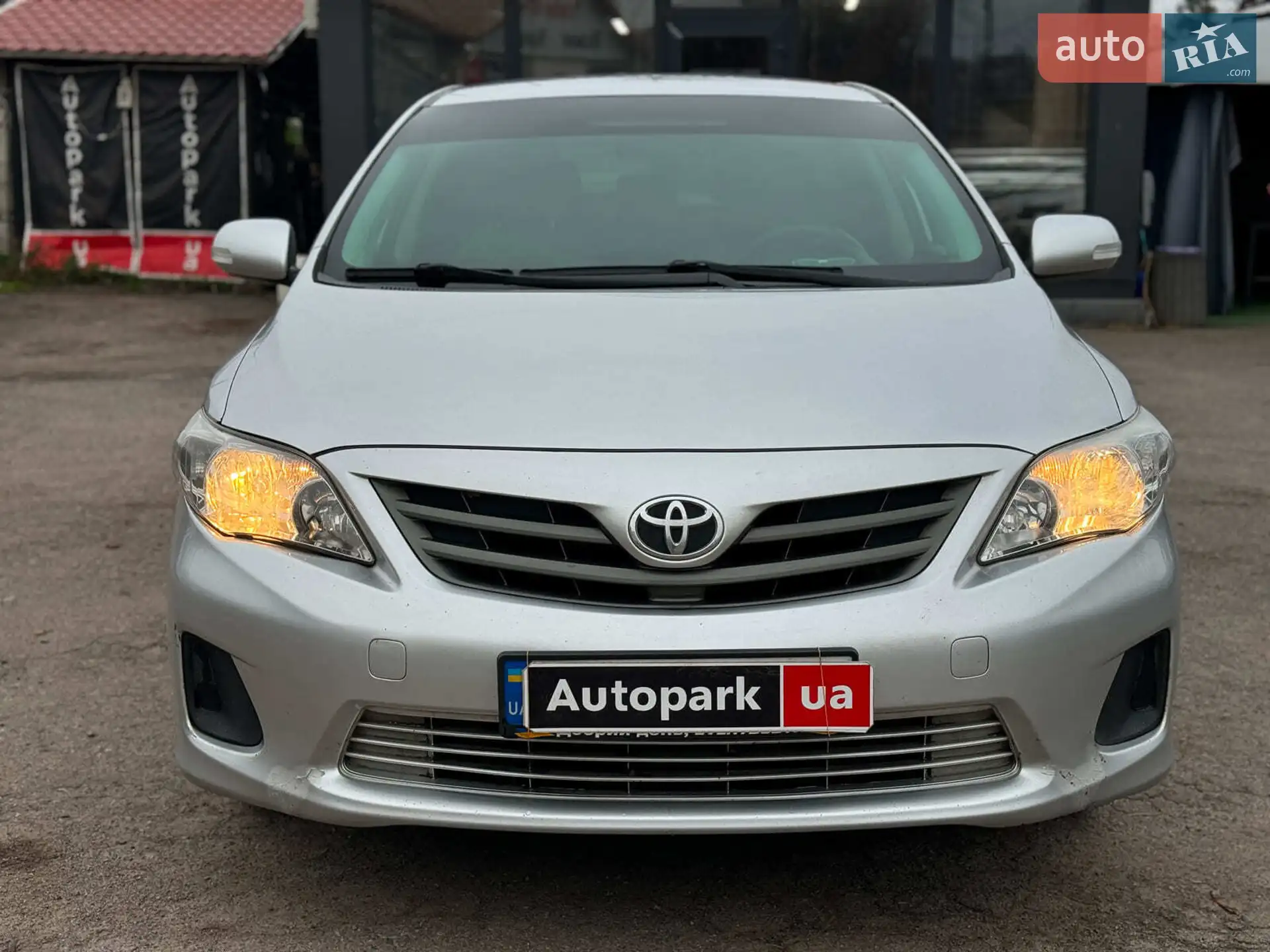 2010 Toyota Corolla - мініатюра 2