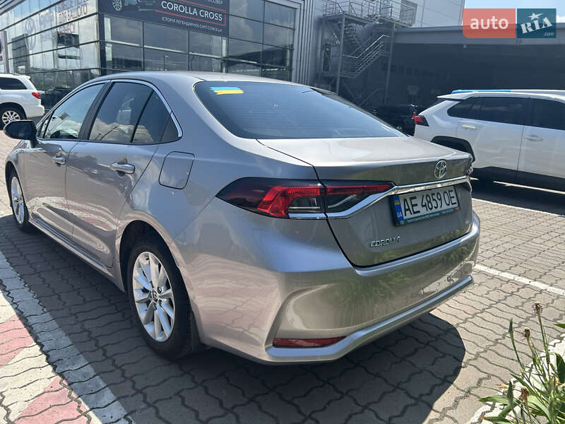 Седан Toyota Corolla 2020 в Києві