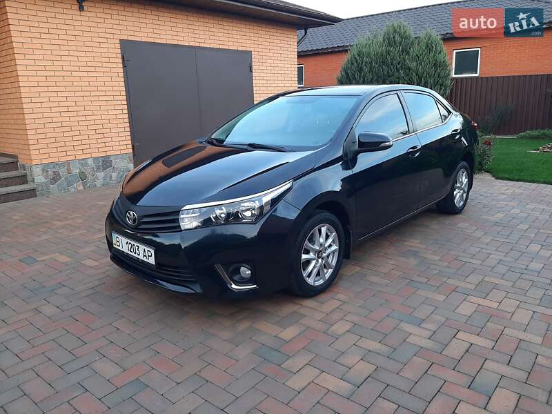 Седан Toyota Corolla 2013 в Полтаві фото Седан Toyota Corolla 2013 в Полтаві