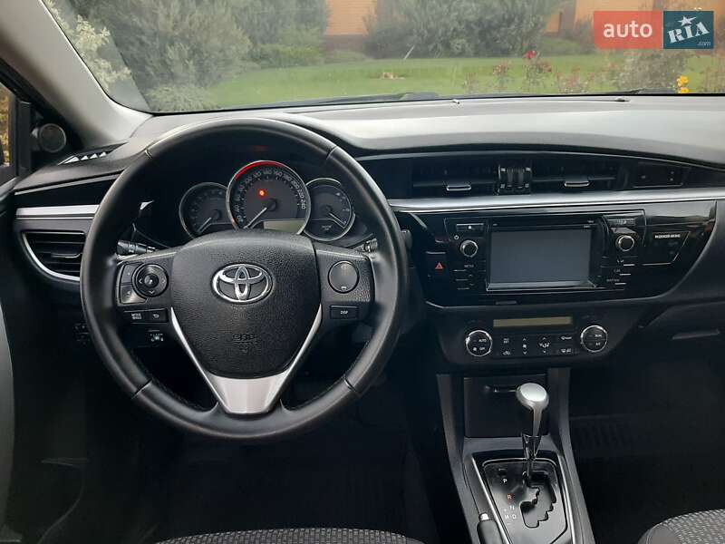 Седан Toyota Corolla 2013 в Полтаві фото 15 Седан Toyota Corolla 2013 в Полтаві