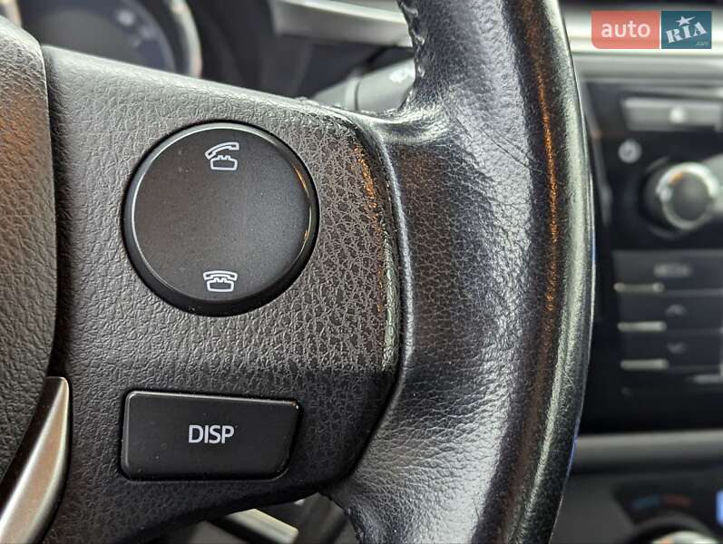 Седан Toyota Corolla 2013 в Києві