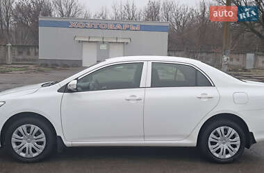 Седан Toyota Corolla 2012 в Жовтих Водах