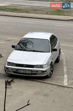 Хэтчбек Toyota Corolla 1996 в Одессе