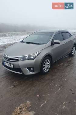 Седан Toyota Corolla 2014 в Запорожье