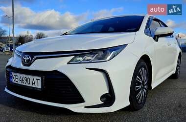 Седан Toyota Corolla 2019 в Днепре