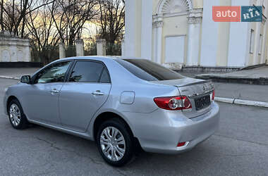 Седан Toyota Corolla 2012 в Желтых Водах