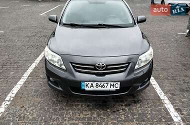 Седан Toyota Corolla 2008 в Києві