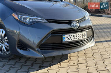Седан Toyota Corolla 2018 в Хмельницком
