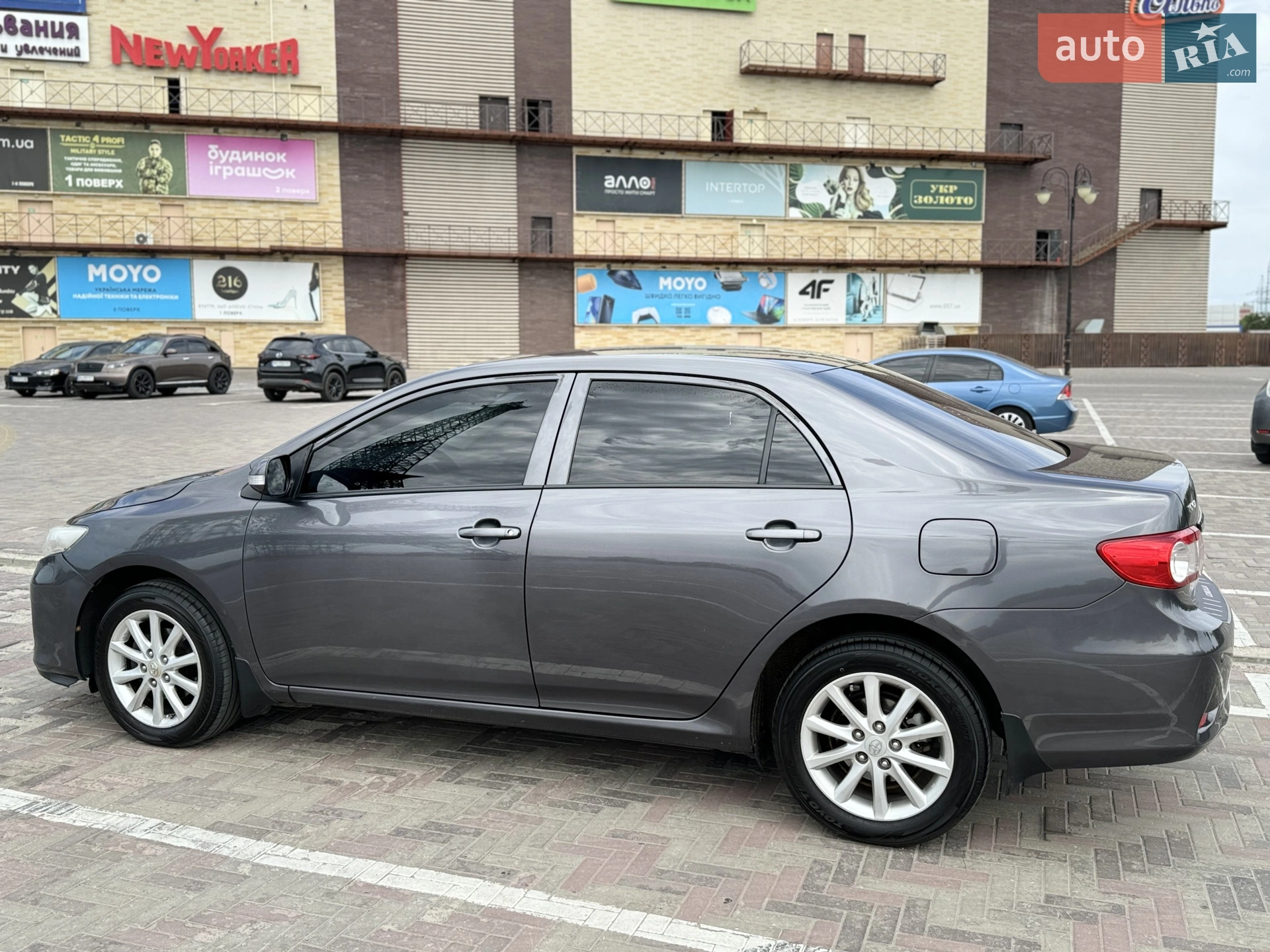 2011 Toyota Corolla - мініатюра 6