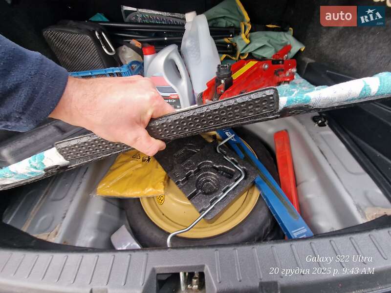 Седан Toyota Corolla 2007 в Іршаві