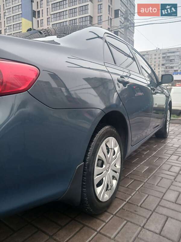 Седан Toyota Corolla 2008 в Харькове