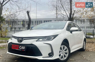 Седан Toyota Corolla 2020 в Києві