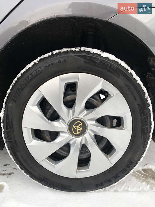 Седан Toyota Corolla 2011 в Києві