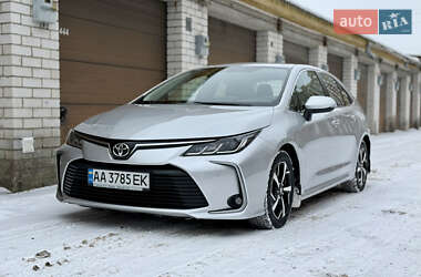 Седан Toyota Corolla 2019 в Києві