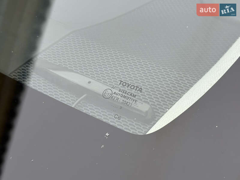 Седан Toyota Corolla 2019 в Киеве