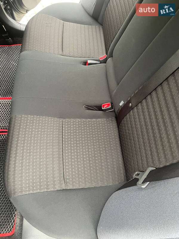 Седан Toyota Corolla 2012 в Тульчині фото 23 Седан Toyota Corolla 2012 в Тульчині