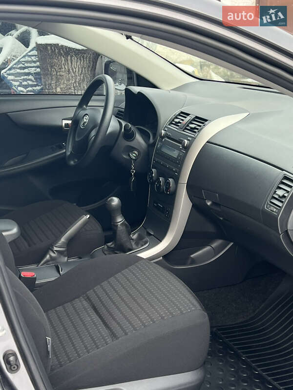 Седан Toyota Corolla 2008 в Днепре фото 50 Седан Toyota Corolla 2008 в Днепре