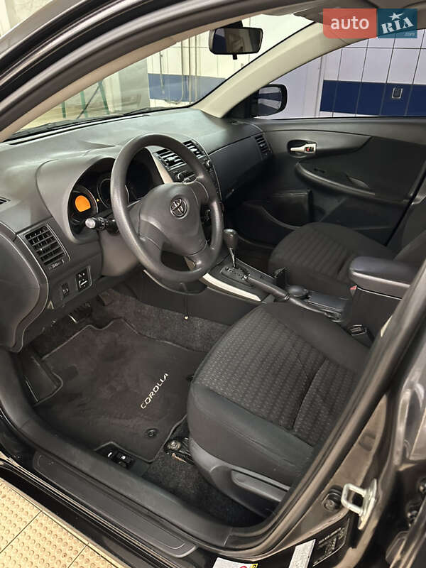 Седан Toyota Corolla 2009 в Запорожье