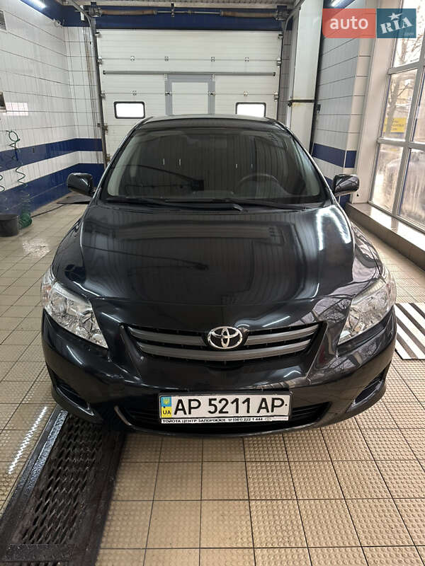 Седан Toyota Corolla 2009 в Запорожье