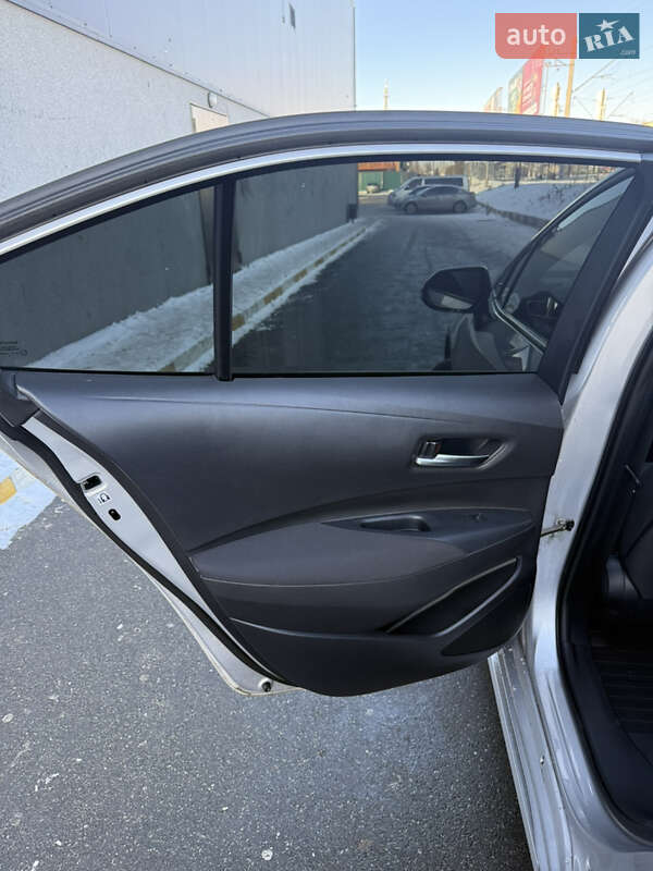 Седан Toyota Corolla 2020 в Києві