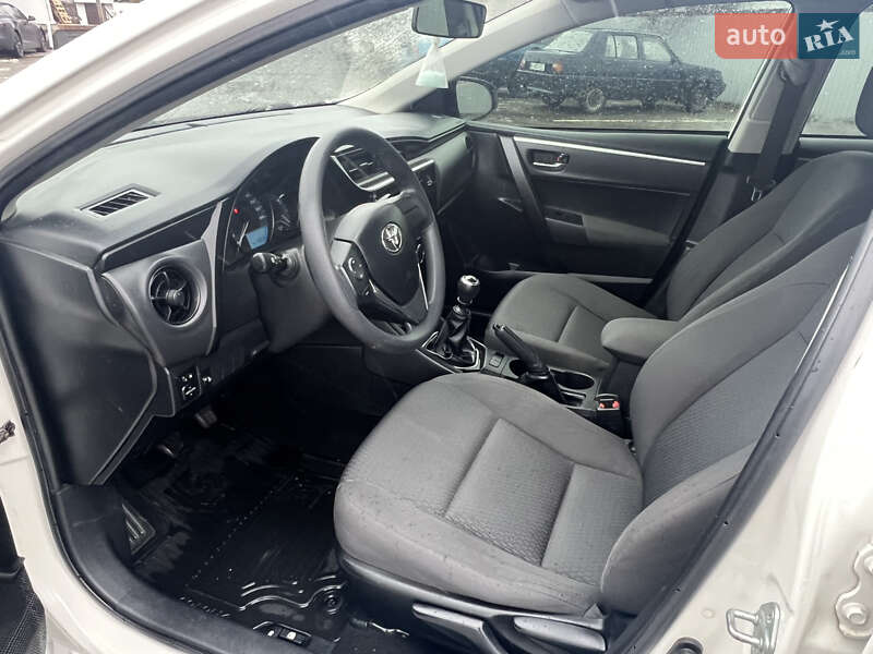 Седан Toyota Corolla 2016 в Кременчуге фото 13 Седан Toyota Corolla 2016 в Кременчуге