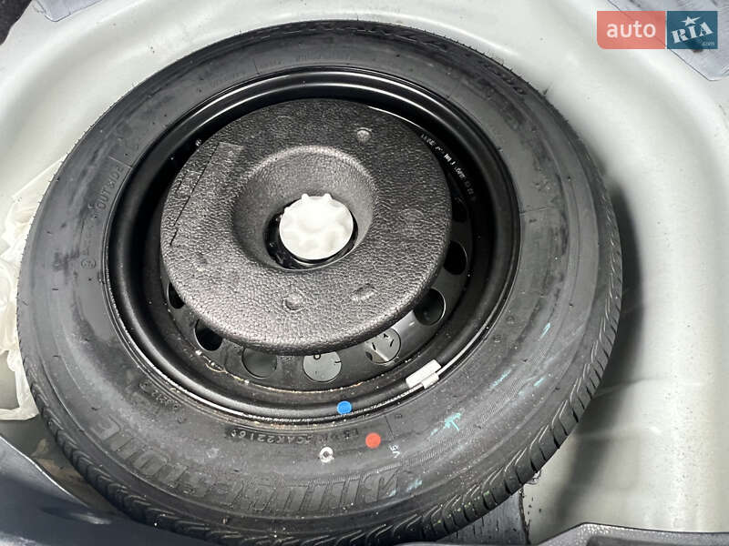 Седан Toyota Corolla 2016 в Кременчуге фото 23 Седан Toyota Corolla 2016 в Кременчуге