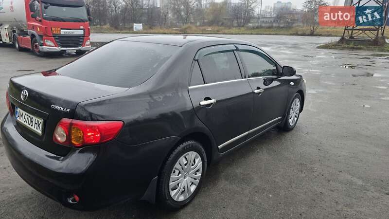 Седан Toyota Corolla 2008 в Киеве