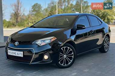 Седан Toyota Corolla 2014 в Дніпрі