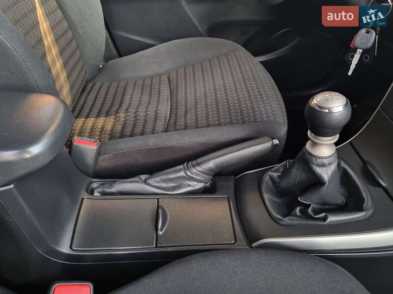 Седан Toyota Corolla 2011 в Виннице