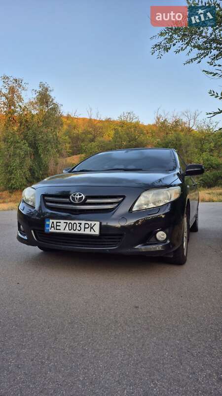 Седан Toyota Corolla 2008 в Кривом Роге