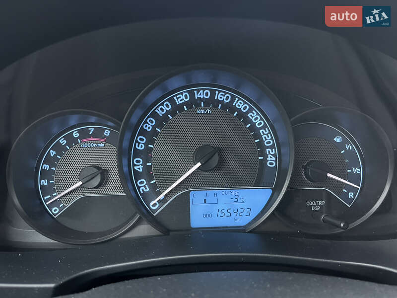 Седан Toyota Corolla 2016 в Киеве