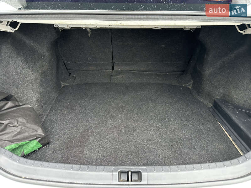 Седан Toyota Corolla 2018 в Киеве фото 29 Седан Toyota Corolla 2018 в Киеве