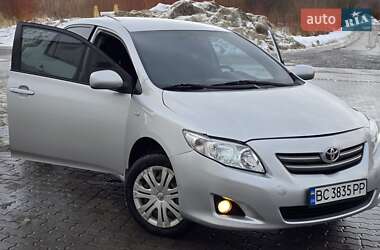 Седан Toyota Corolla 2008 в Львові