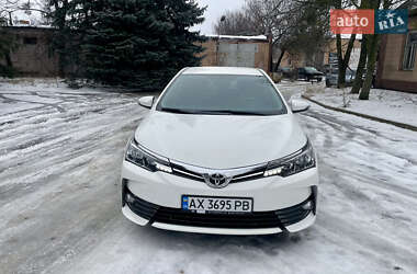 Седан Toyota Corolla 2016 в Харькове