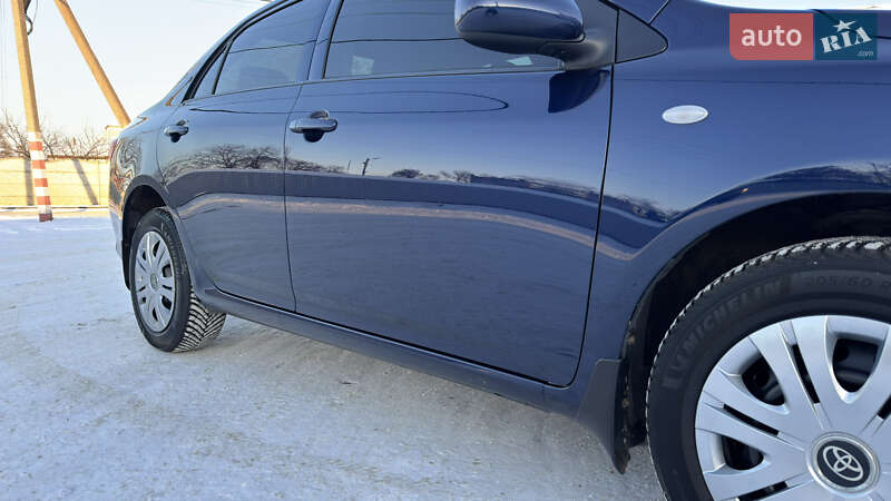 Седан Toyota Corolla 2008 в Кременчуге