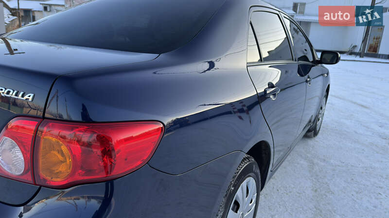 Седан Toyota Corolla 2008 в Кременчуге