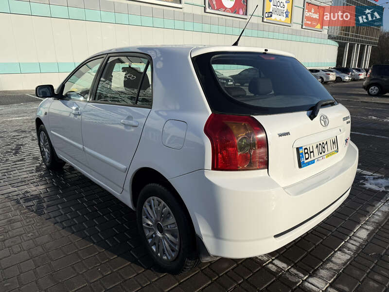 Хэтчбек Toyota Corolla 2005 в Одессе