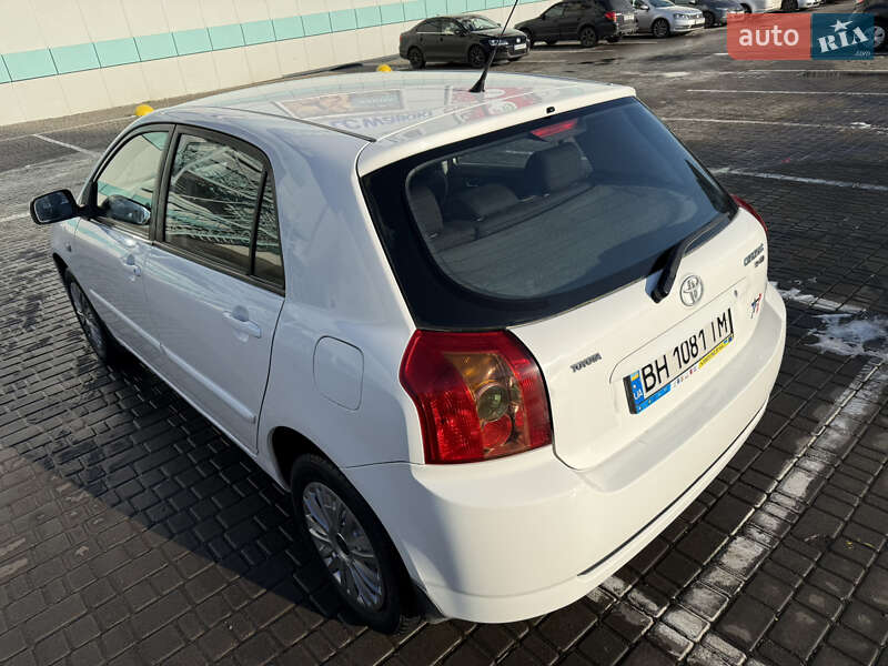 Хэтчбек Toyota Corolla 2005 в Одессе