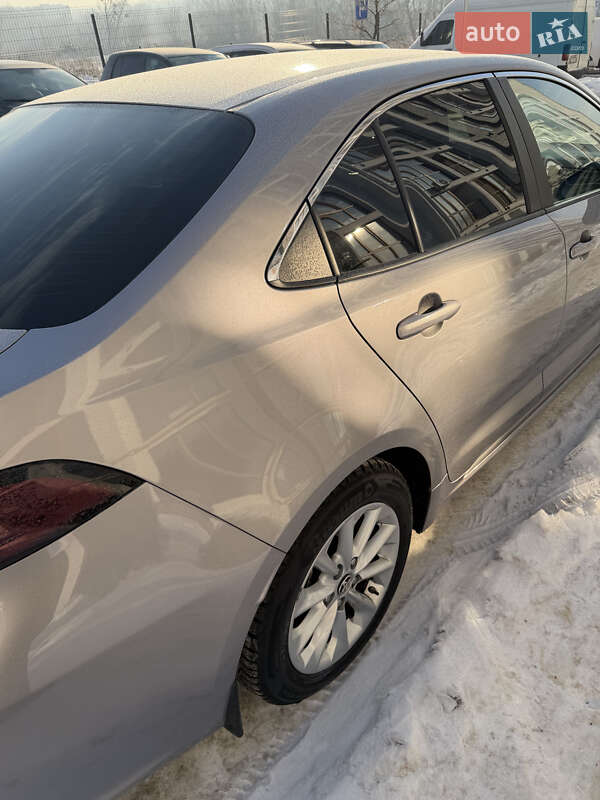 Седан Toyota Corolla 2019 в Буче